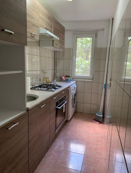 Raul Doamnei, Drumul Taberei, apartament 2 camere.